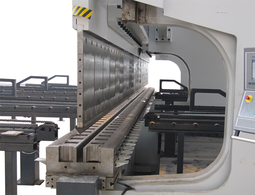 2xWE67K-1600T6000 CNC Press Brake in Tandem
